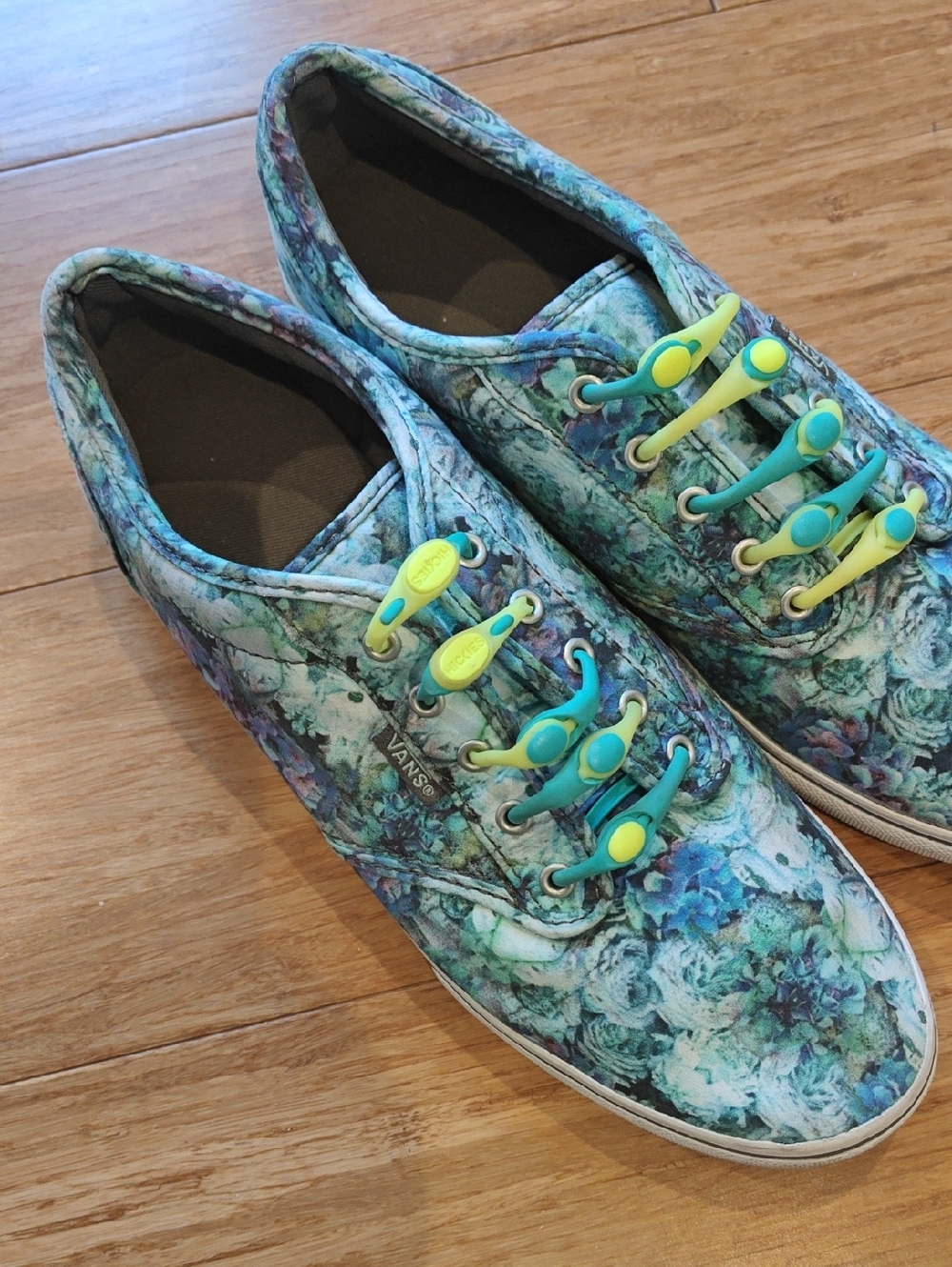 Vans-Women’s Aqua Floral Sneakers w/Neon Lime Accents. Size 8